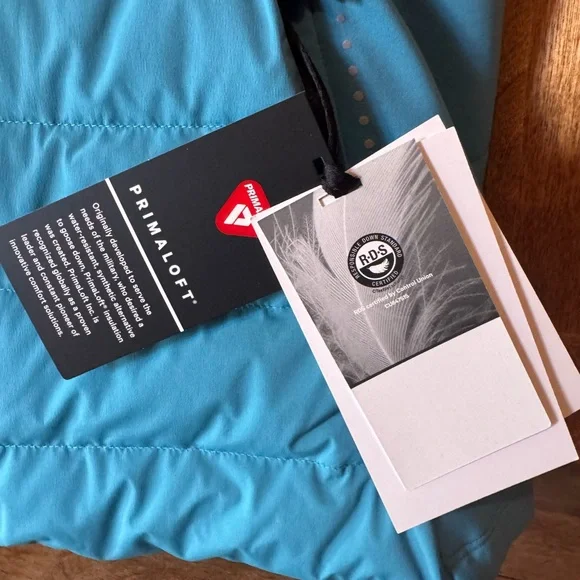 Lululemon Down for It All Vest - Oceanic - Picture 15 of 16